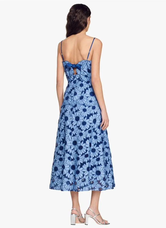 Sandro FIBY - Halflange, Uitlopende Jurk Van Guipurekant Met Margrietenmotief | Blauw - Afbeelding 4